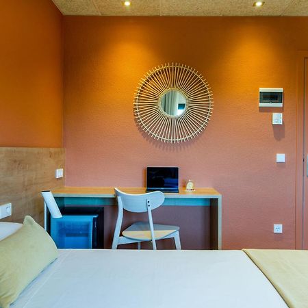 Hostal Barris ปัลส์ ภายนอก รูปภาพ