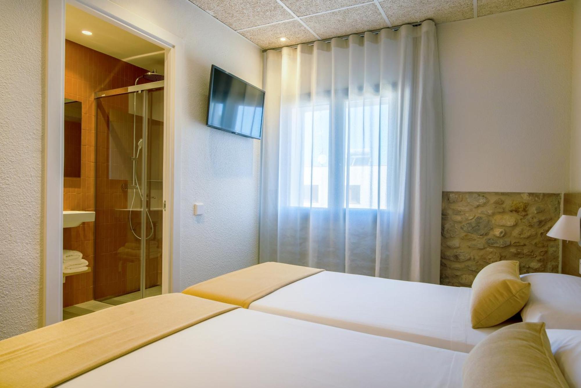 Hostal Barris ปัลส์ ภายนอก รูปภาพ